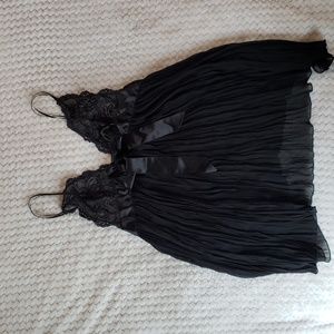 Victoria's secret pleated baby doll size M